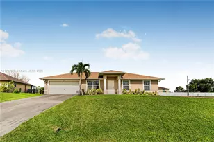 421 NW 20th Pl, Cape Coral, FL 33993 - Photo 2