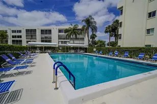 3138 Via Poinciana, Lake Worth, FL 33467 - Photo 2
