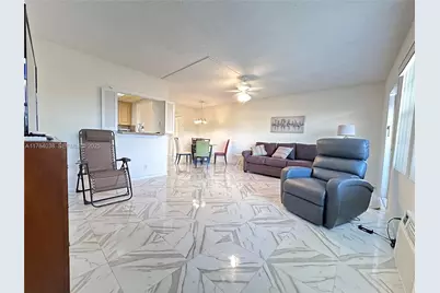 569 N Fanshaw  N #569, Boca Raton, FL 33434 - Photo 1