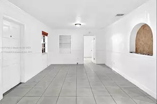 936 NE 132nd St, North Miami, FL 33161 - Photo 30