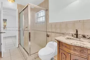 936 NE 132nd St, North Miami, FL 33161 - Photo 18