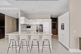 460 NE 28th St, Miami, FL 33137 - Photo 8