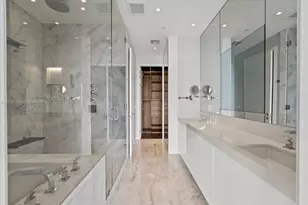 460 NE 28th St, Miami, FL 33137 - Photo 14