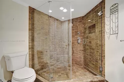 1101 River Reach Dr #110, Fort Lauderdale, FL 33315 - Photo 16