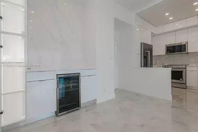 100 Bayview Dr #PH25, Sunny Isles Beach, FL 33160 - Photo 10