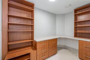 18911 Collins Ave, Sunny Isles Beach, FL 33160 - Photo 16