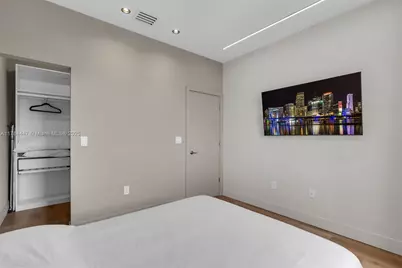 20865 NE 7th Ct, Miami, FL 33179 - Photo 14