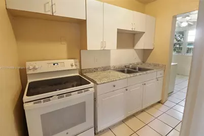 723 NW 15th Way, Fort Lauderdale, FL 33311 - Photo 8