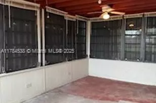 521 N 70th Way, Hollywood, FL 33024 - Photo 28