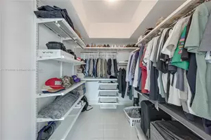 951 Brickell Ave, Miami, FL 33131 - Photo 10