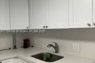 20379 W Country Club Dr, Aventura, FL 33180 - Photo 6