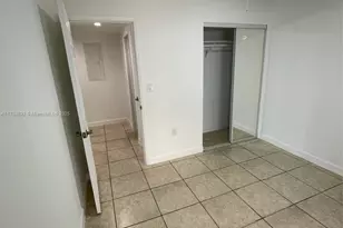 271 NW 57th Ct, Miami, FL 33126 - Photo 28