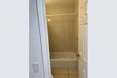 271 NW 57th Ct, Miami, FL 33126 - Photo 16