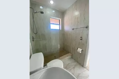 421 NE 68th St #6, Miami, FL 33138 - Photo 8