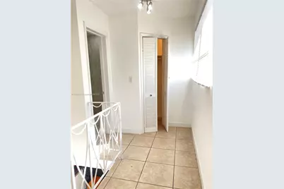 421 NE 68th St #6, Miami, FL 33138 - Photo 10