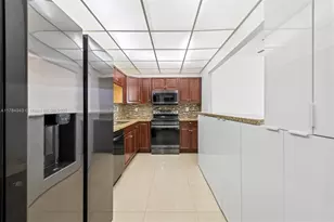 19380 Collins Ave, Sunny Isles Beach, FL 33160 - Photo 6