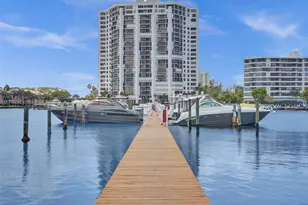 2667 S Parkview Dr, Hallandale Beach, FL 33009 - Photo 2