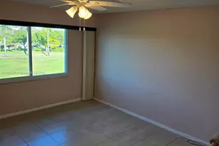 901 SW 128th Terrace, Pembroke Pines, FL 33027 - Photo 6