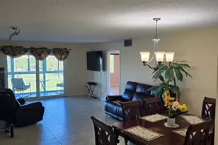 901 SW 128th Terrace, Pembroke Pines, FL 33027 - Photo 4