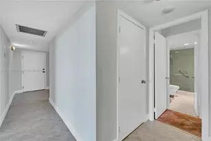 90 Edgewater Dr, Coral Gables, FL 33133 - Photo 14