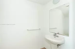 60 SW 13th St, Miami, FL 33130 - Photo 24