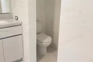 19707 Turnberry Way, Aventura, FL 33180 - Photo 16