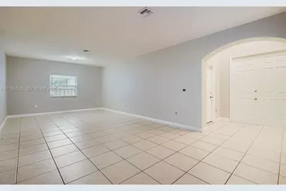 146 NE 36th Ter, Homestead, FL 33033 - Photo 8