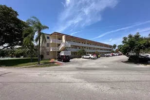 2929 Point E Dr, Aventura, FL 33160 - Photo 20