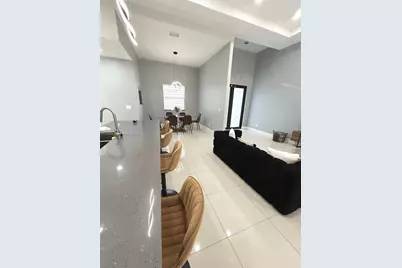 314 Chiquita Blvd N, Cape Coral, FL 33993 - Photo 8