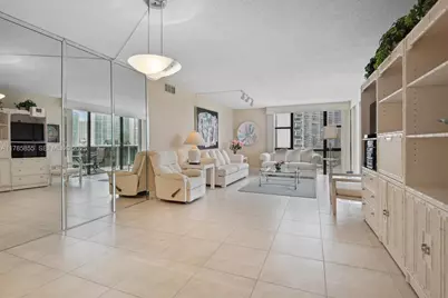 3625 N Country Club Dr #603, Aventura, FL 33180 - Photo 10
