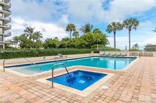 8855 Collins Ave, Surfside, FL 33154 - Photo 4