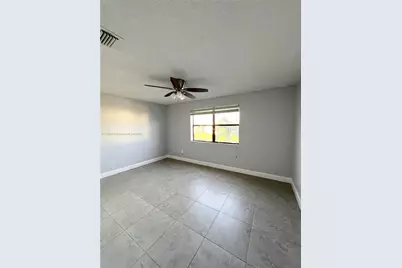 1017 Washington Cir #1017A, Homestead, FL 33034 - Photo 20