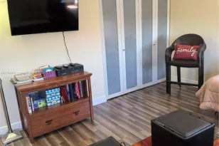 427 Golden Isles Dr, Hallandale Beach, FL 33009 - Photo 12