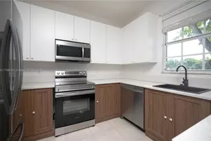 445 NE 21st Ave, Homestead, FL 33033 - Photo 4