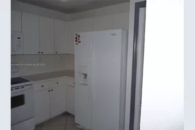 8980 W Flagler St #102, Miami, FL 33174 - Photo 14