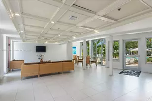5055 Collins Ave, Miami Beach, FL 33140 - Photo 18