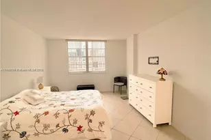 300 Bayview Dr, Sunny Isles Beach, FL 33160 - Photo 18