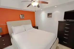 1717 N Bayshore Dr, Miami, FL 33132 - Photo 10