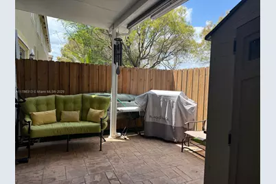 2469 SE 10th St, Homestead, FL 33035 - Photo 32