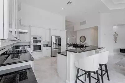 17937 Villa Club Way, Boca Raton, FL 33496 - Photo 10