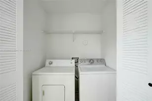 2866 S University Dr, Davie, FL 33328 - Photo 26