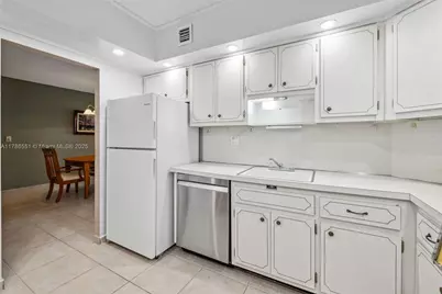 300 Bayview Dr #1214, Sunny Isles Beach, FL 33160 - Photo 18