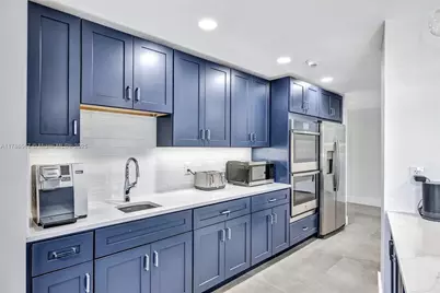 3000 Holiday Dr #306, Fort Lauderdale, FL 33316 - Photo 36