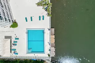 3000 Holiday Dr, Fort Lauderdale, FL 33316 - Photo 44