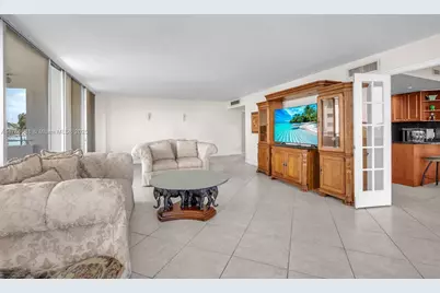 11 Island Ave #512, Miami Beach, FL 33139 - Photo 2