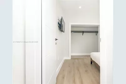 2360 SW 12th St, Miami, FL 33135 - Photo 48