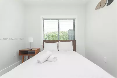 2360 SW 12th St, Miami, FL 33135 - Photo 50