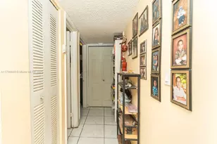 8635 NW 8th St, Miami, FL 33126 - Photo 4