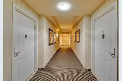 19501 W Country Club Dr #2507, Aventura, FL 33180 - Photo 2