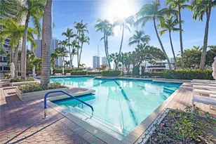 3600 Yacht Club Dr, Aventura, FL 33180 - Photo 2